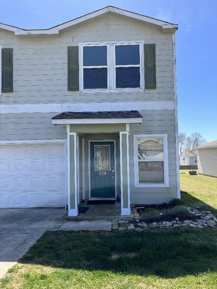 Primary Photo - 224 Dormont Dr NE