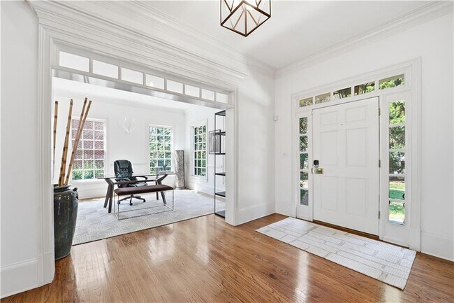 Building Photo - 1124 Moores Mill Rd NW