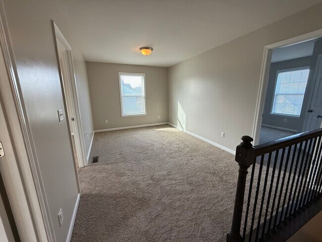 Building Photo - Single Family Home