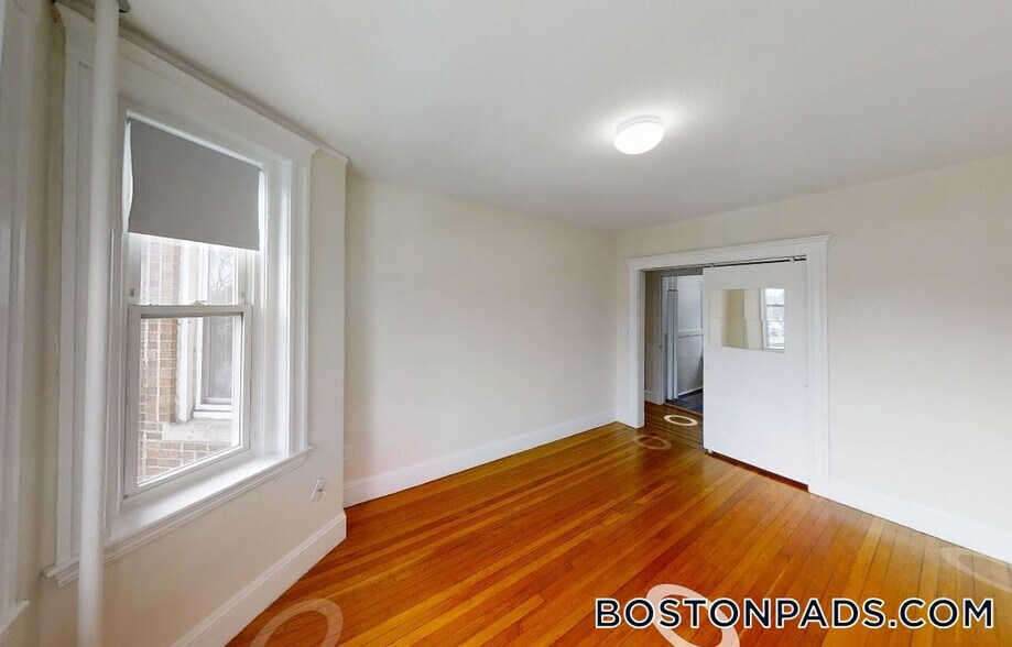 Building Photo - 1179 Boylston St