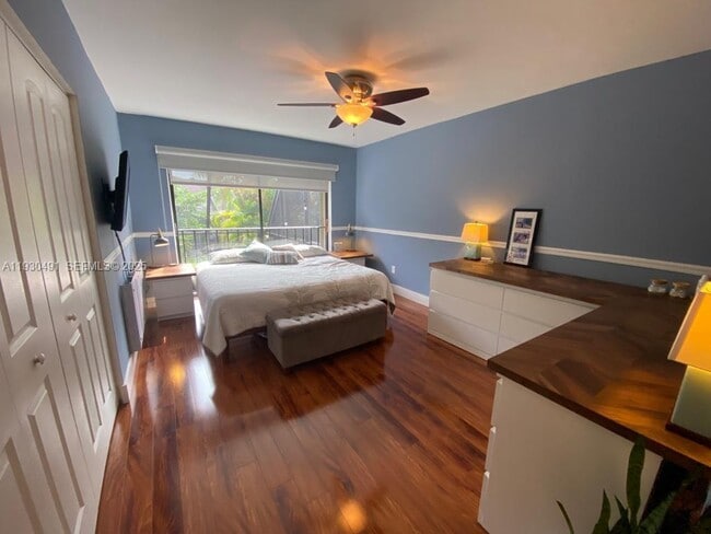 Building Photo - 9805 Costa Del Sol Blvd