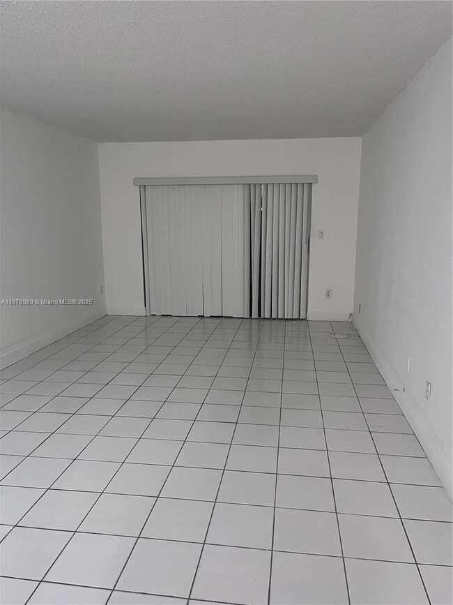 Building Photo - 9970 SW 88th St