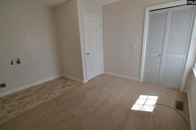 Building Photo - 68 Belvedere Ct