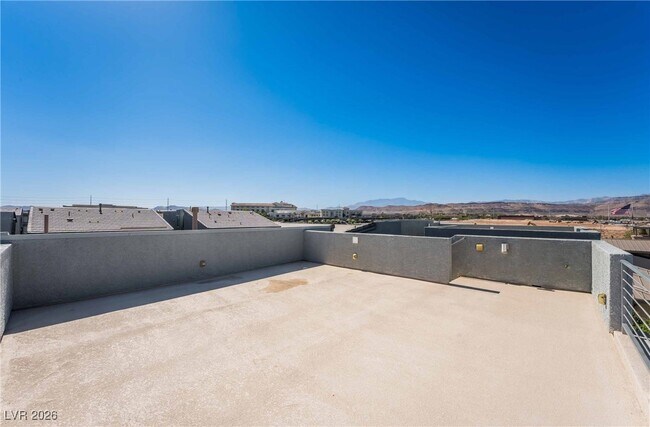 Building Photo - 8115 Carpenter Creek Ave