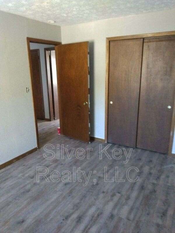 Building Photo - 408-410 Oklahoma St