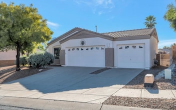 Building Photo - Oro Valley Home w Fabulous Mountain Views