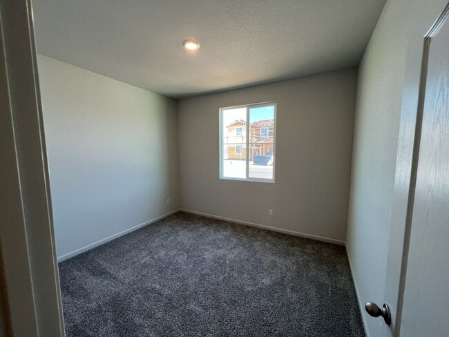 Building Photo - 4-bedroom two story plus a bonus loft!