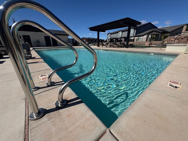 Building Photo - Coral Canyon 4-Bedroom End-Unit Townhome! Brand New!!