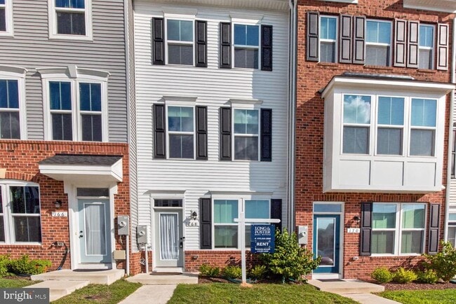 Building Photo - 168 Woodgate Cir
