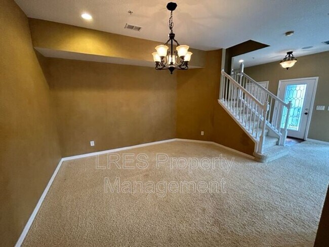 Building Photo - 314 Canyon Stone Cir