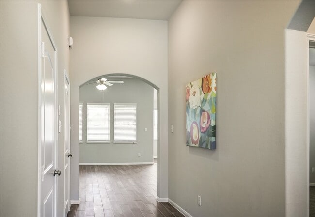 Building Photo - 1866 Kenley Wy