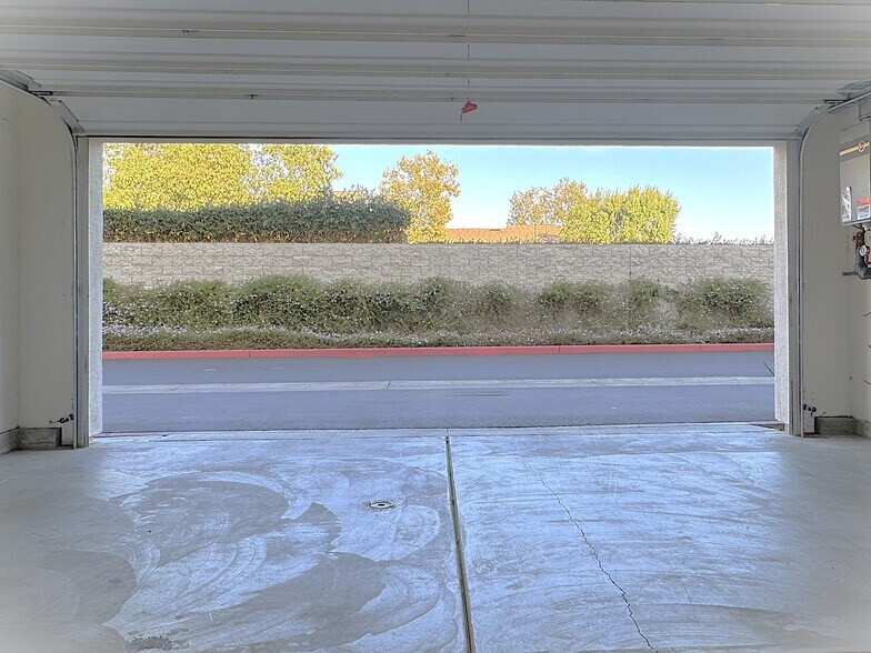 garage to private road - 2729 Sunrise Way