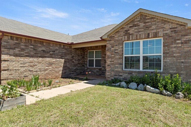 Building Photo - 13244 Beekman Dr