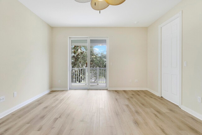 Building Photo - 3310 W Mallory Blvd