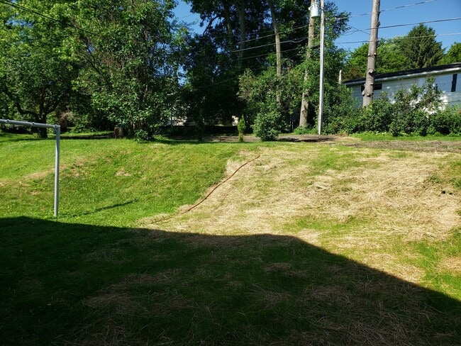 Building Photo - 3 bed 1.5 bath single family home in Wausau
