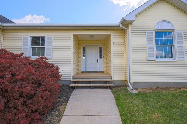 Building Photo - 1155 S Three B's & K Rd