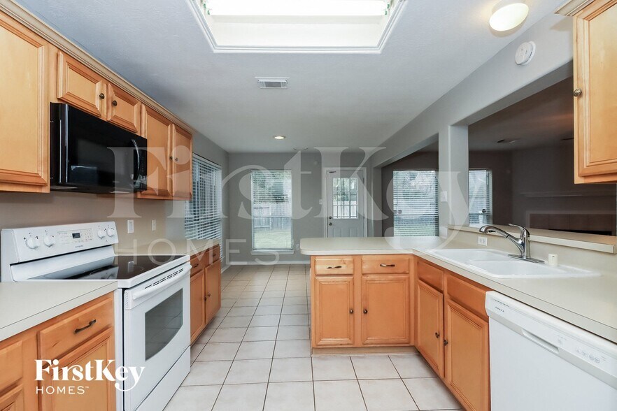 Building Photo - 5703 Afton Ridge Ln