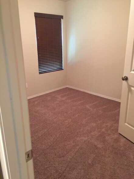 Third bedroom - 112 Brookside Dr