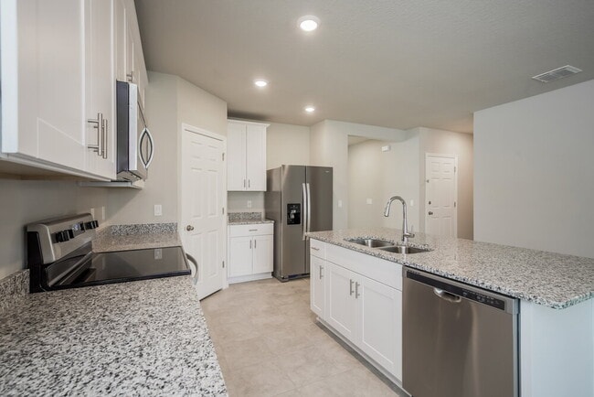 Building Photo - 588 Sun Warbler Wy