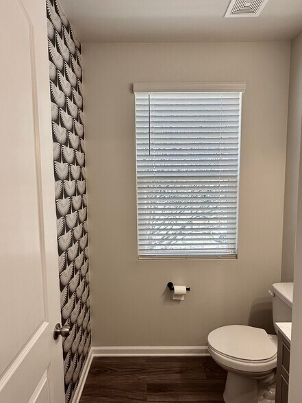 Building Photo - 16628 Summers Walk Blvd