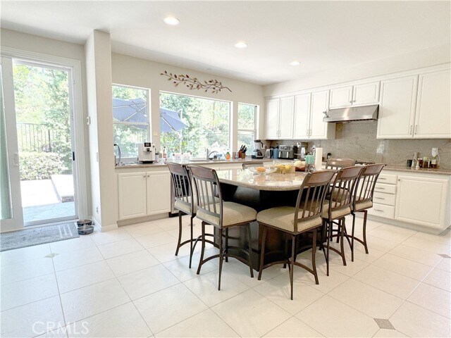 Building Photo - 22442 Bayberry