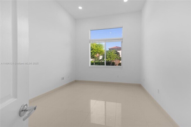 Building Photo - 8464 SW 138th St