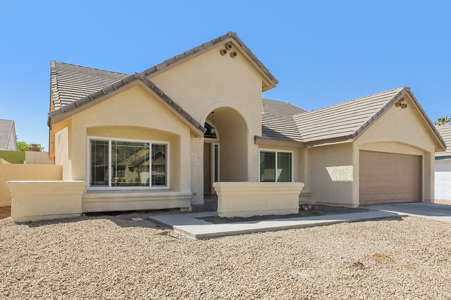 Primary Photo - 305 Vallarte Dr