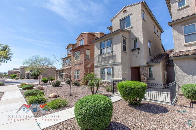 Building Photo - 2218 N 77th Dr