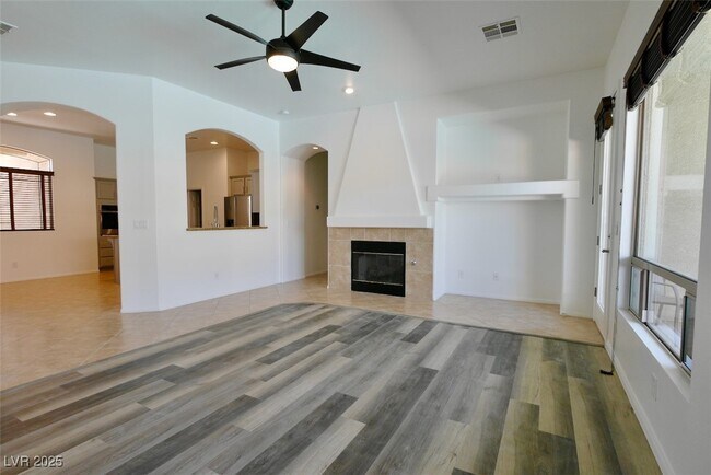 Building Photo - 10640 Warrior Ct