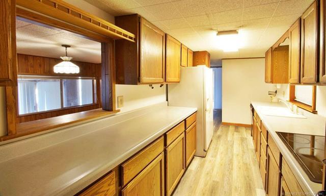 Building Photo - 26084 S 558 Rd