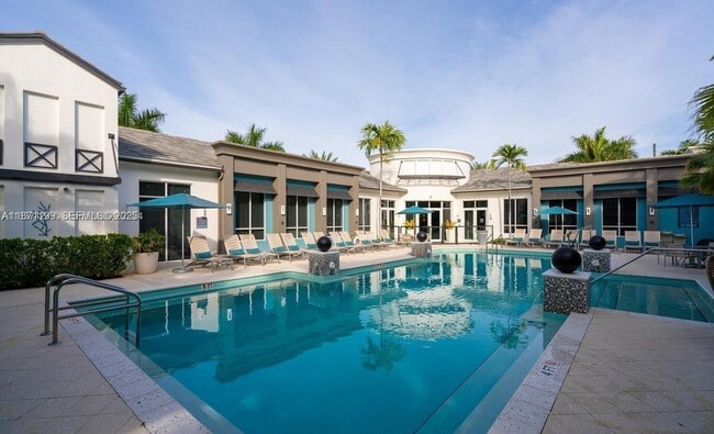 Building Photo - 320 Franklin Club Dr