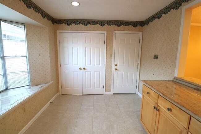 Building Photo - 7911 Fawn Terrace Dr