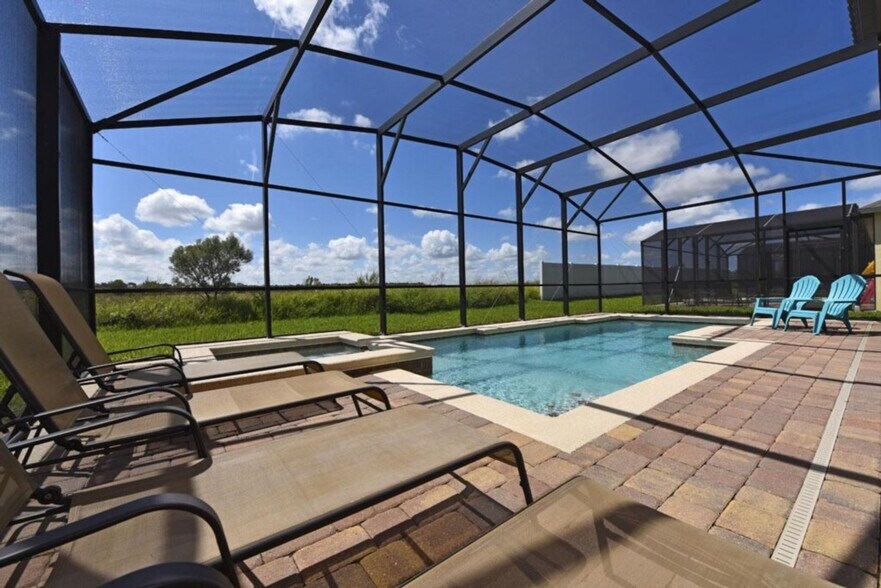 Building Photo - 1299 Yorkshire Ct