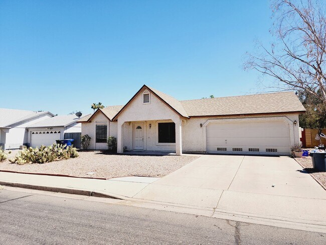 Building Photo - 3 Bedroom Close to Intel, Kyrene Schools!