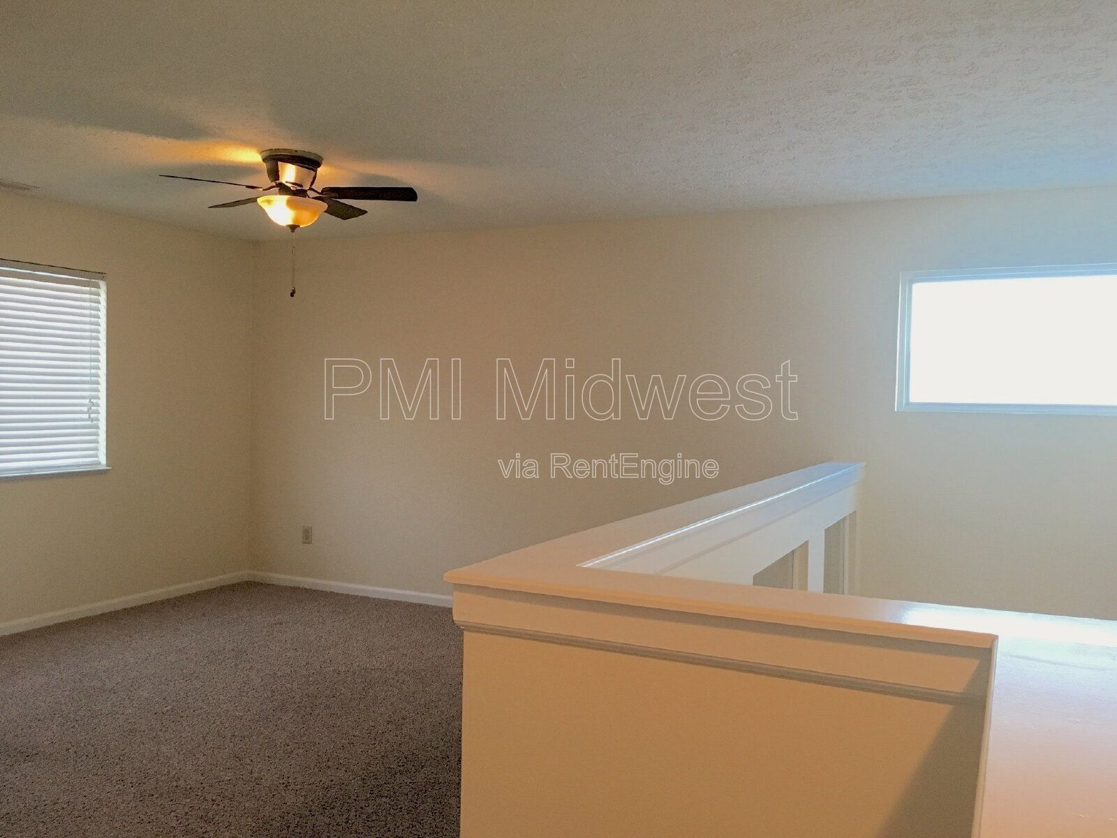 Building Photo - 736 Pine Lake Dr