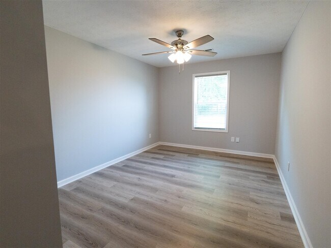 Building Photo - 675 Denver Cir