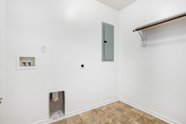 Building Photo - 8328 N Nodaway Ave