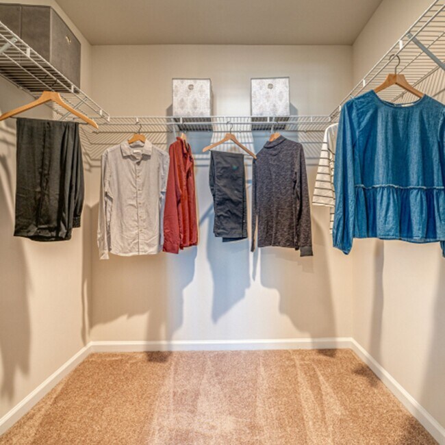 Building Photo - 12820 Canton Side Ave