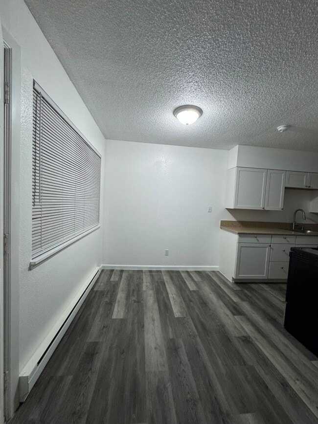 Building Photo - 1111 N L St