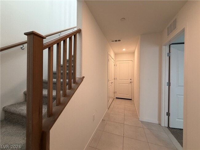 Building Photo - 5752 CRENELLATED St