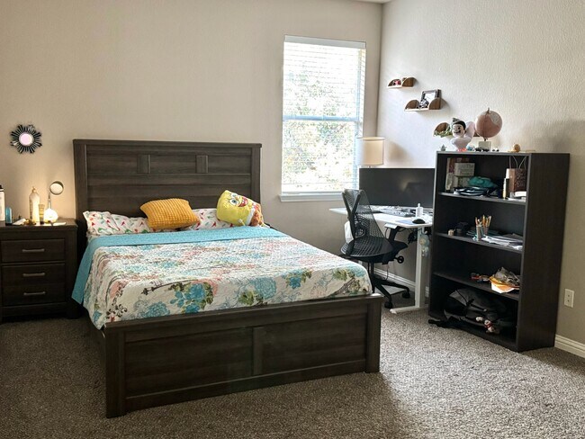 Building Photo - 609 Arrowhead Trail