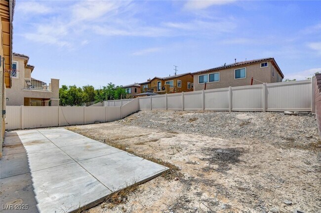 Building Photo - 5237 Grand Lake St