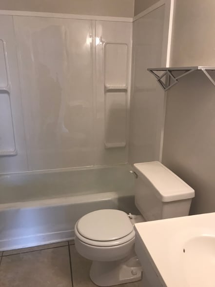 Building Photo - 7631 Lexington Dr