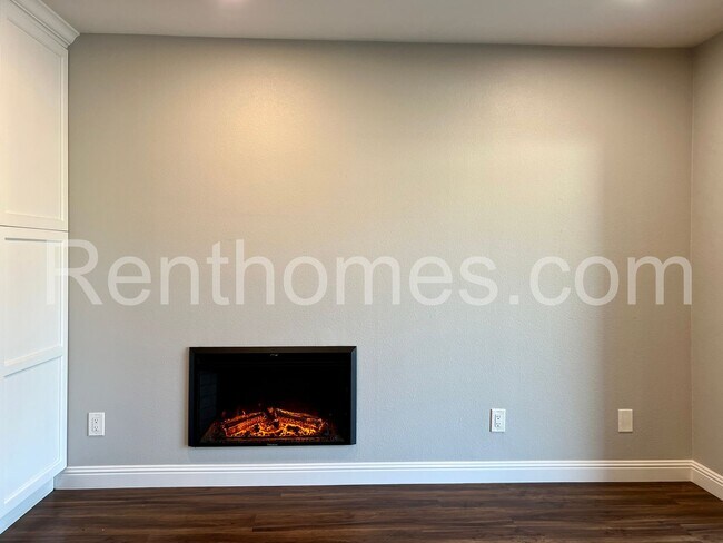 Building Photo - 227 Ocotillo Pl