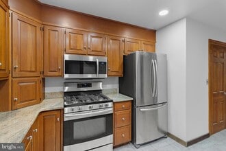 Building Photo - 1616 W 16th St