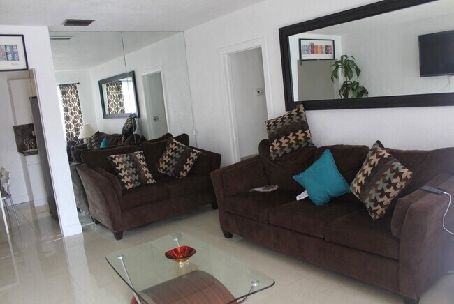 Building Photo - 41 NW 69th Ave