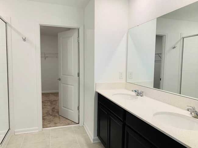 Building Photo - 843 Grant St