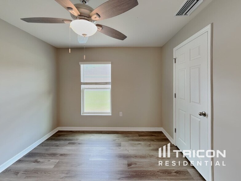 Building Photo - 1509 Orlando Blvd
