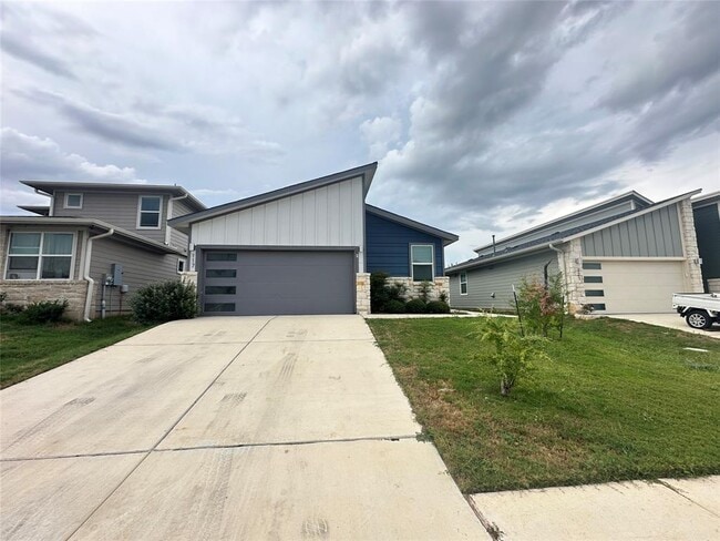 Building Photo - 117 Cupreata Ln