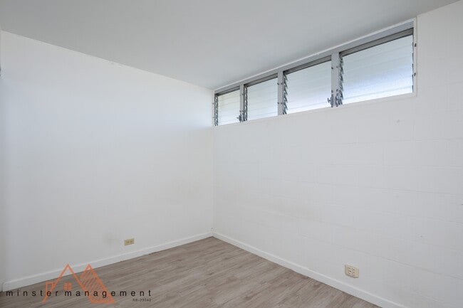 Building Photo - 949 Ala Nanala St